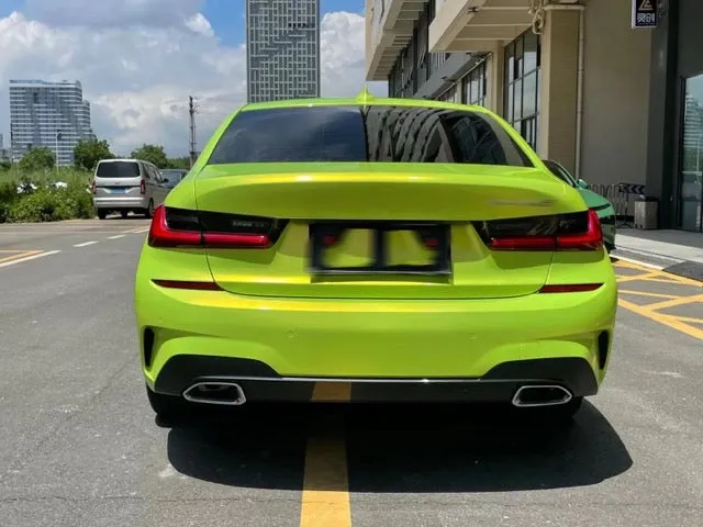 Gloss Metallic Neon Yellow Vinyl Wrap