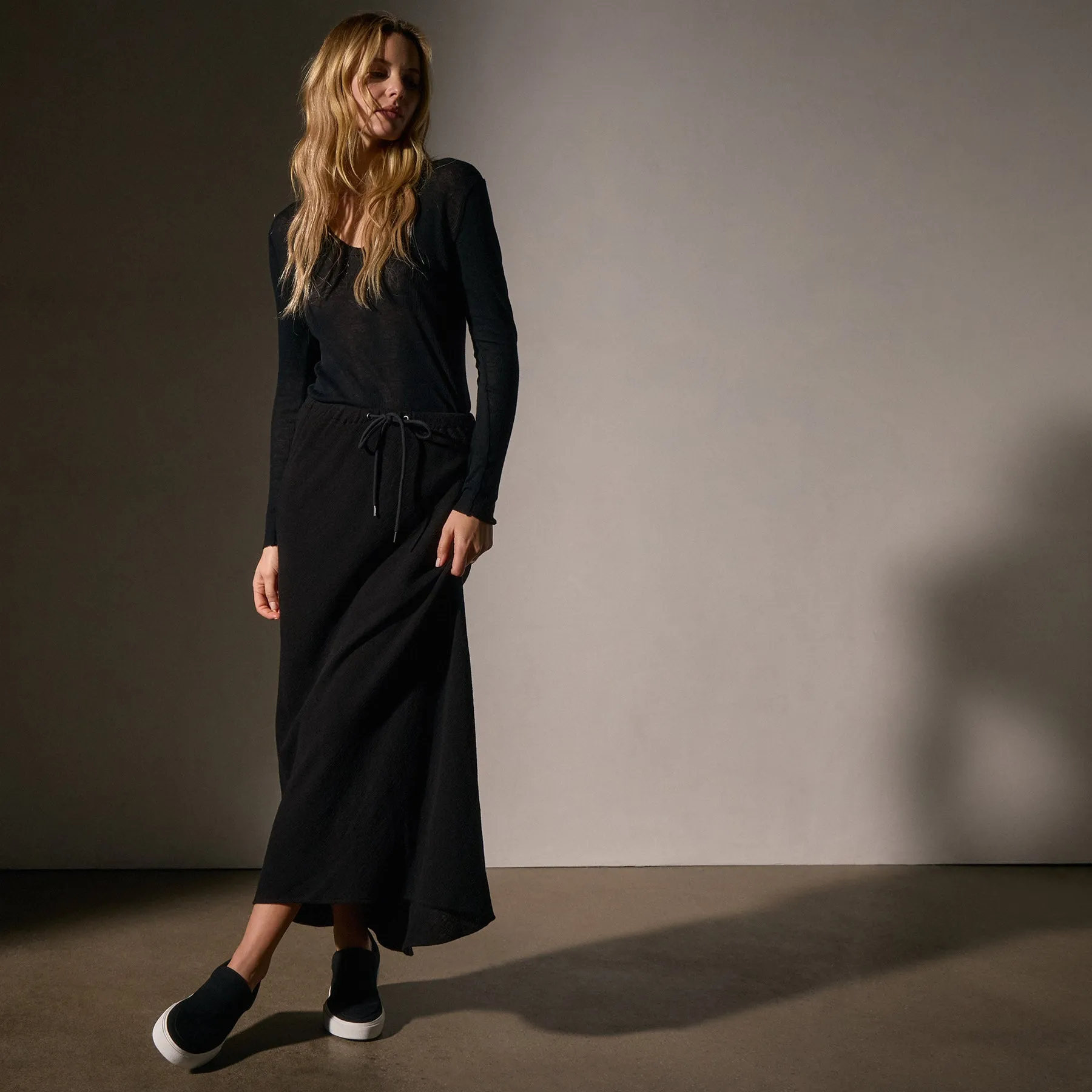 High Low Wool Blend Skirt - Black