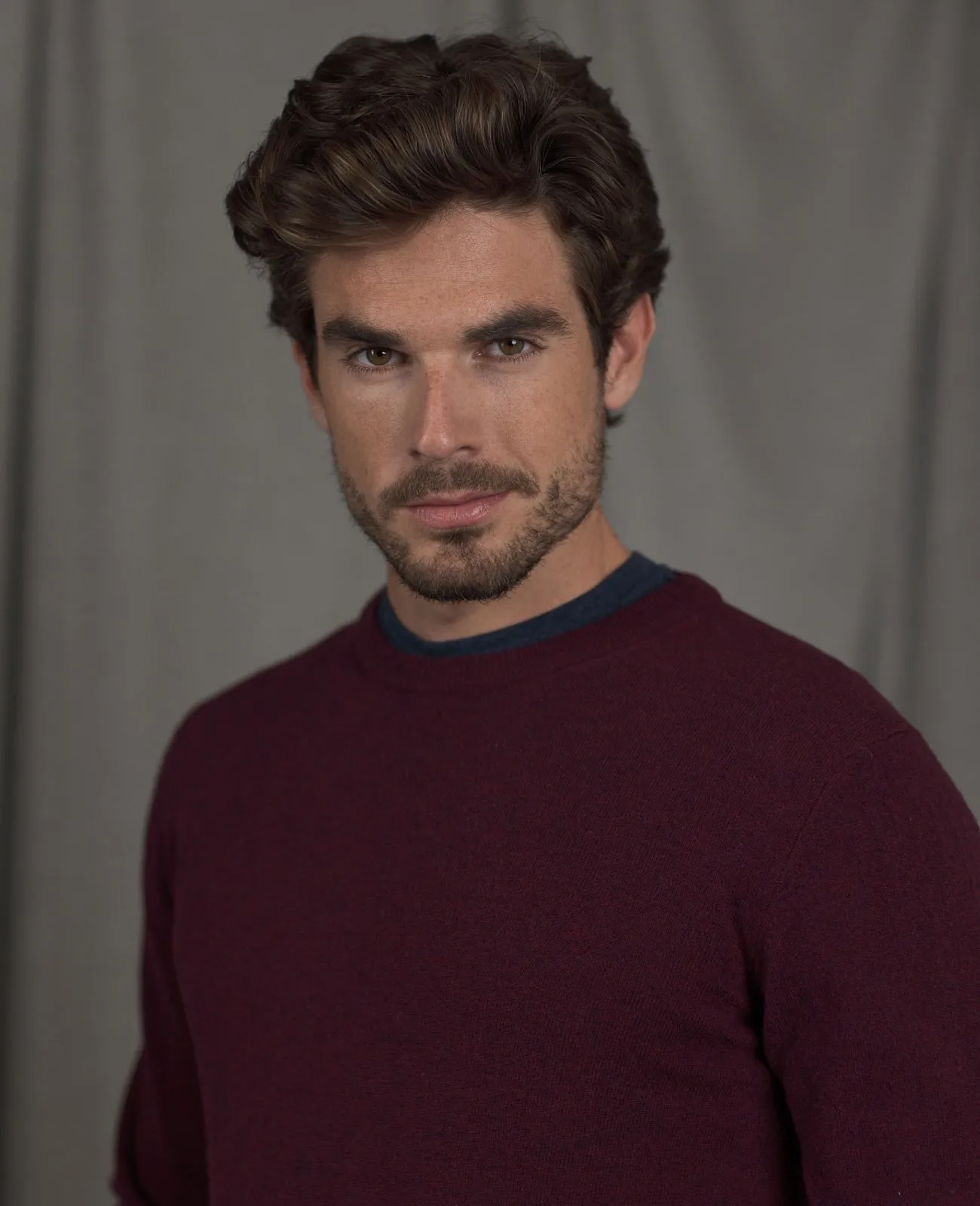 Magee - Cillian Merino Crew Neck Jumper, Burgundy