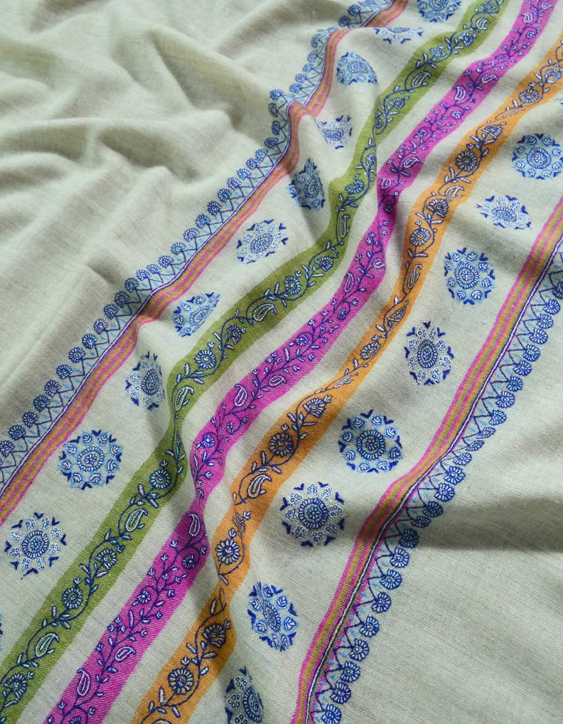 Natural Pashmina Shawl In Sozni 5932