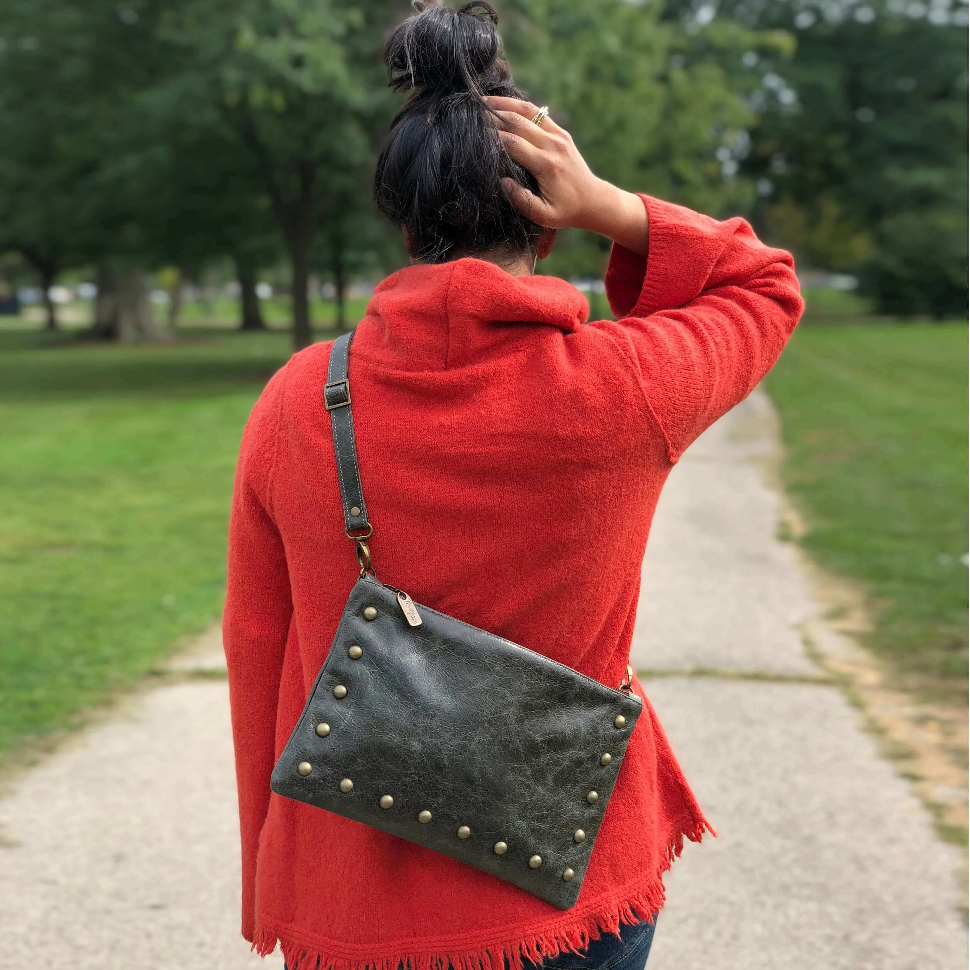 Nikki Clutch Crossbody - River Rock