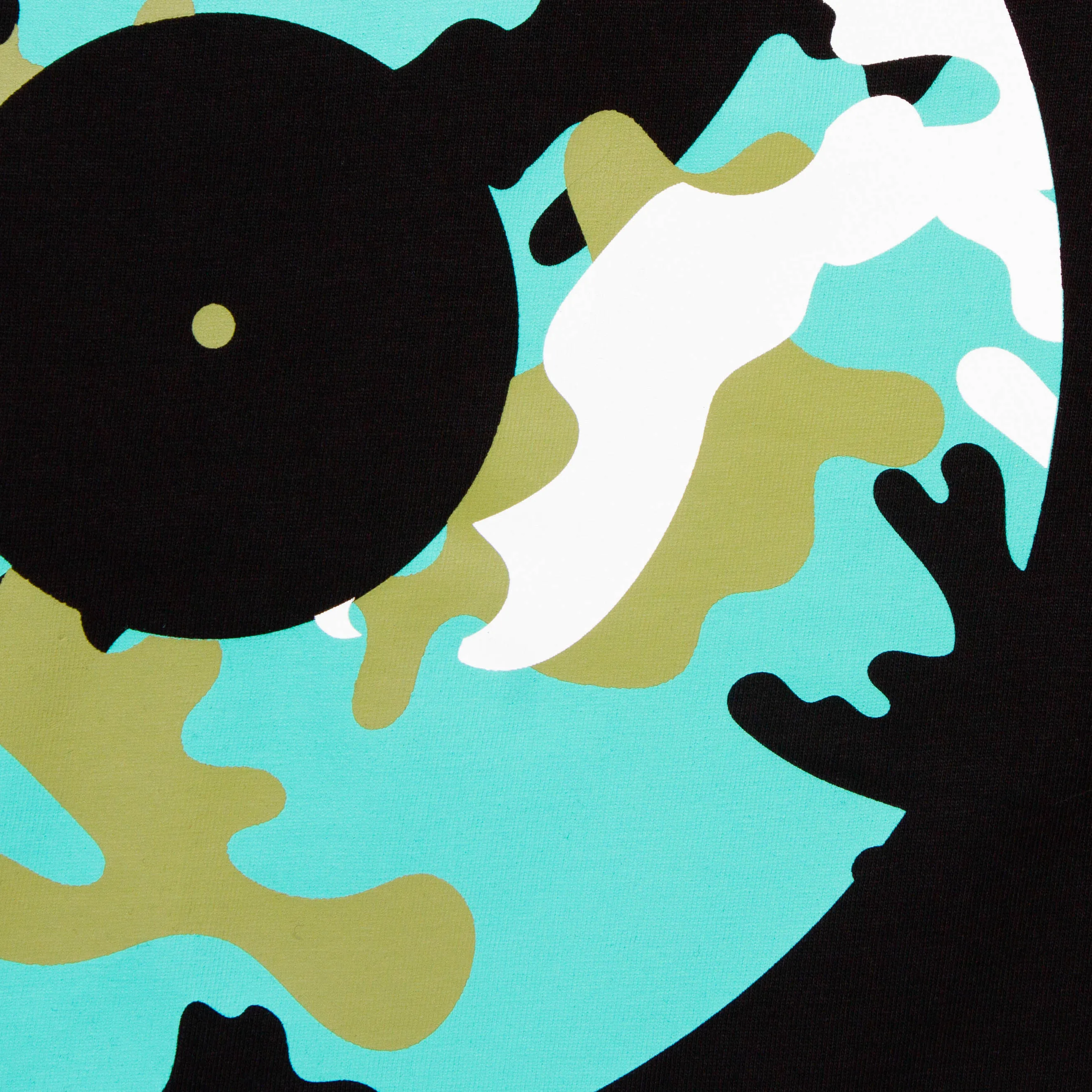 Vinyl Remixed Camo - Tshirt - Black