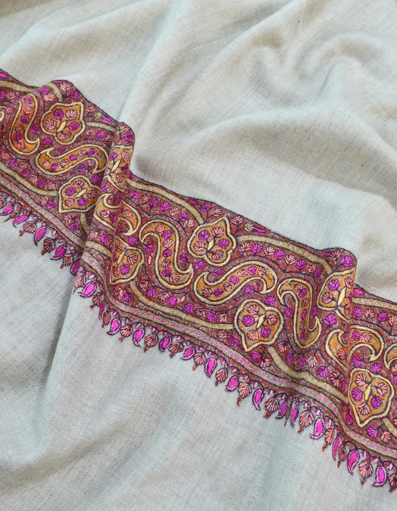White Pashmina Shawl With Sozni Borders 5376