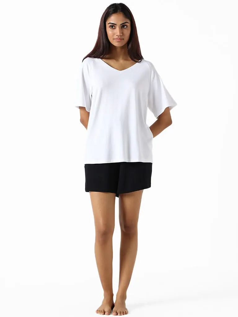 Wunderlove Black Regular Fit Supersoft Shorts