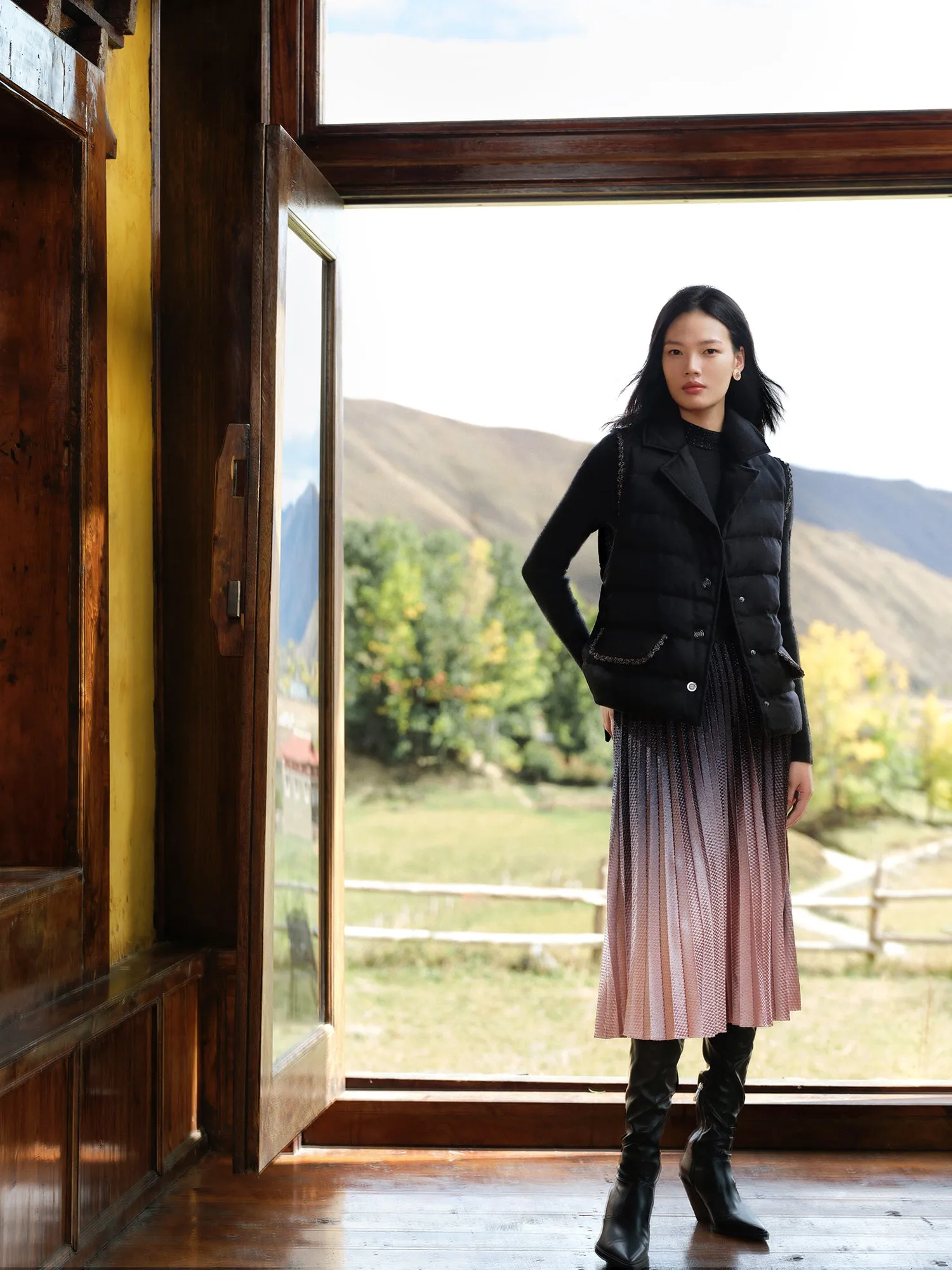YAYING Gradient Pleated Midi Skirt